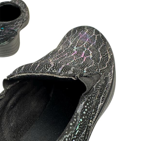 Savvy Womens Nursing Shoes Lightweight Chrome Vein Sz 7 Slip Resistant Comfort - Picture 16 of 16